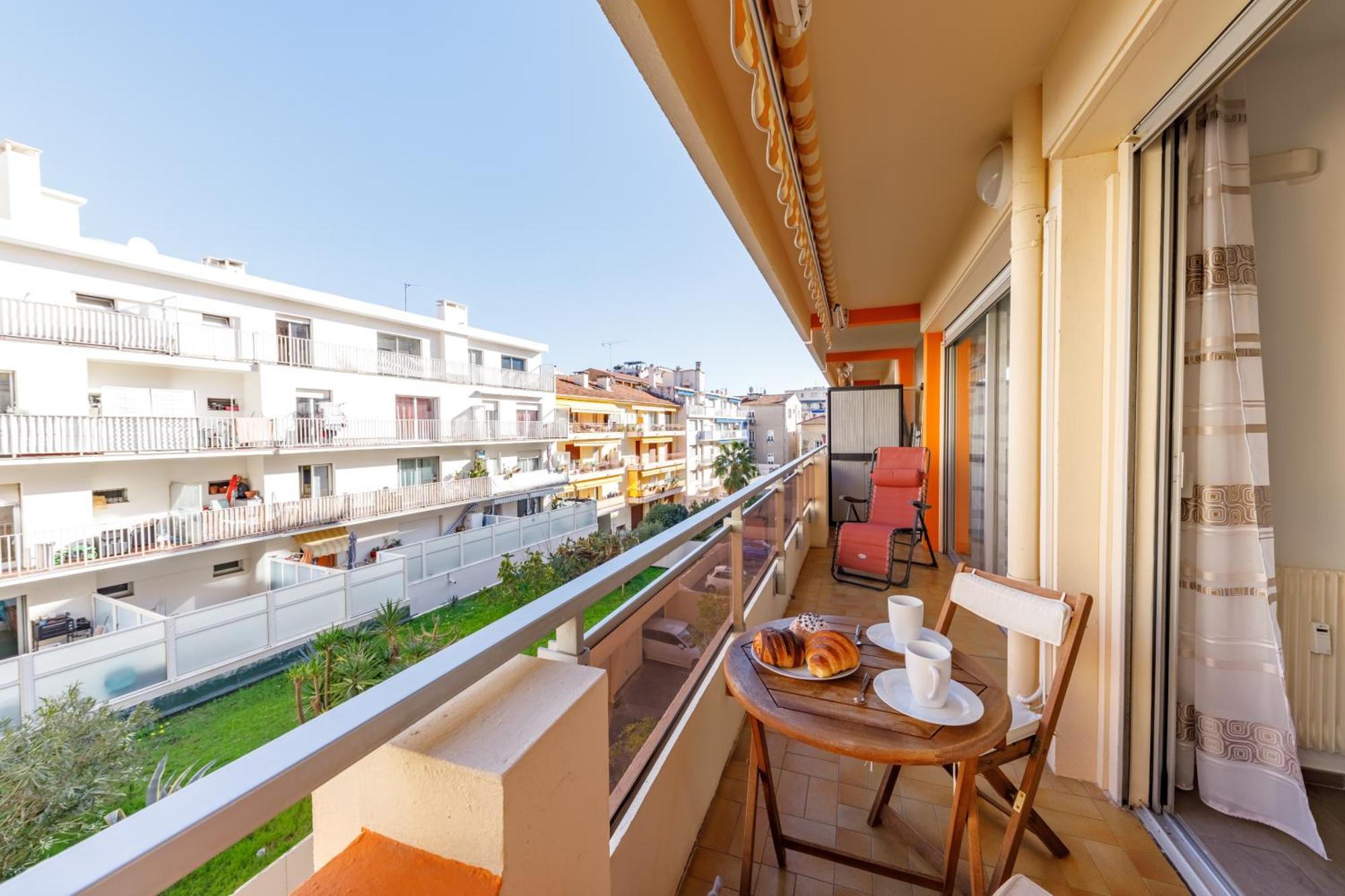 La Perle Grand 2p Terrasse Centre Proche Plages Clim *