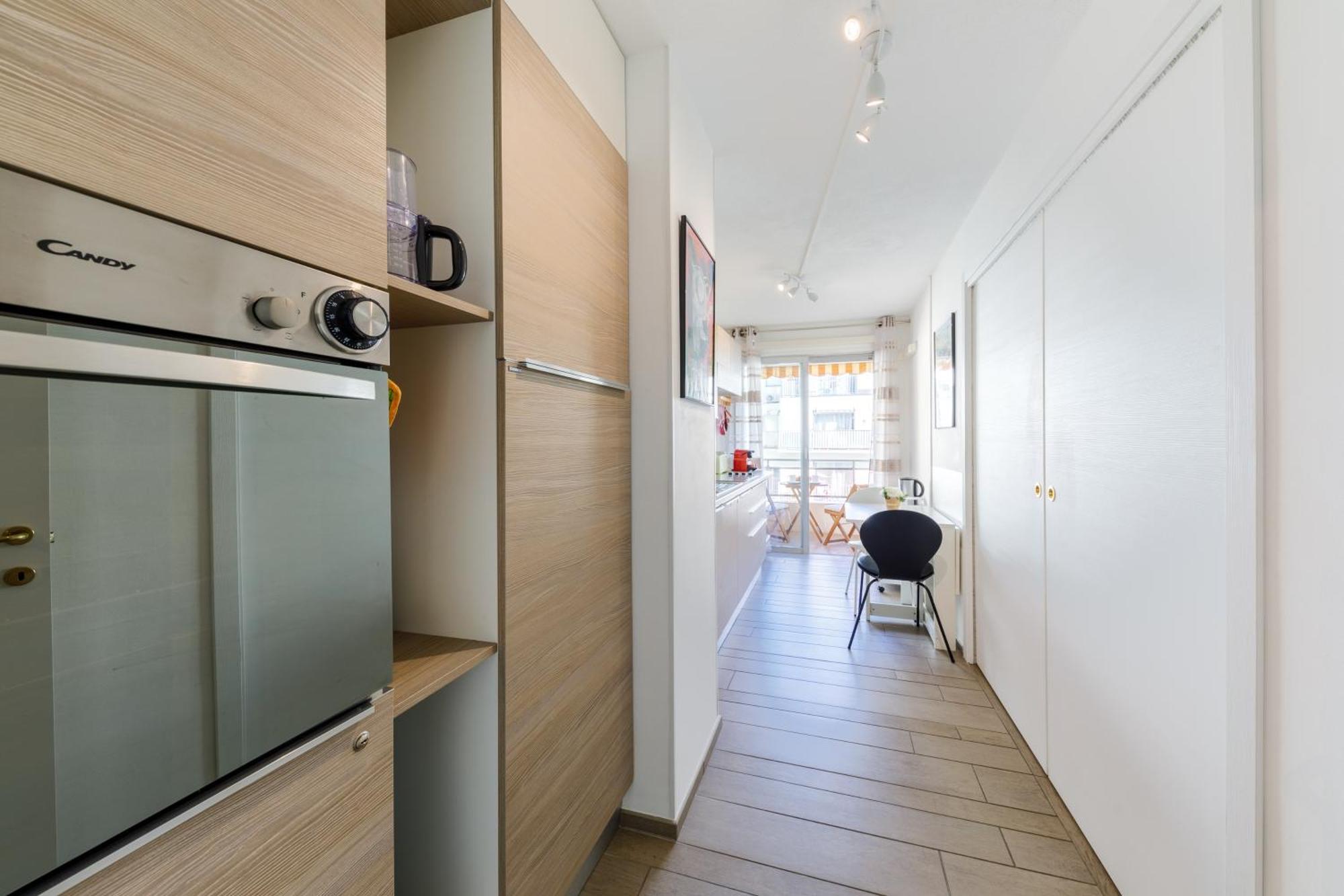 Appartement La Perle Grand 2p Terrasse Centre Proche Plages Clim