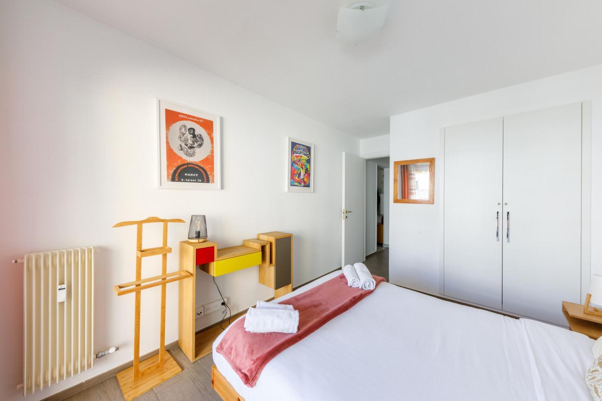 Apartment La Perle Grand 2p Terrasse Centre Proche Plages Clim *